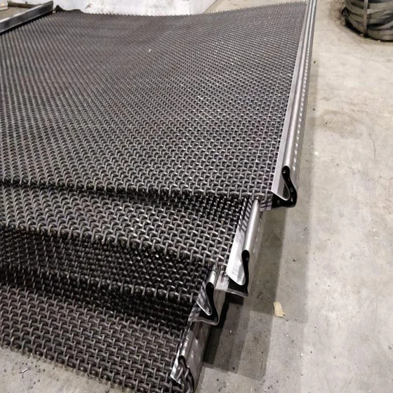 iron-vibrating-screen-mesh-1.webp