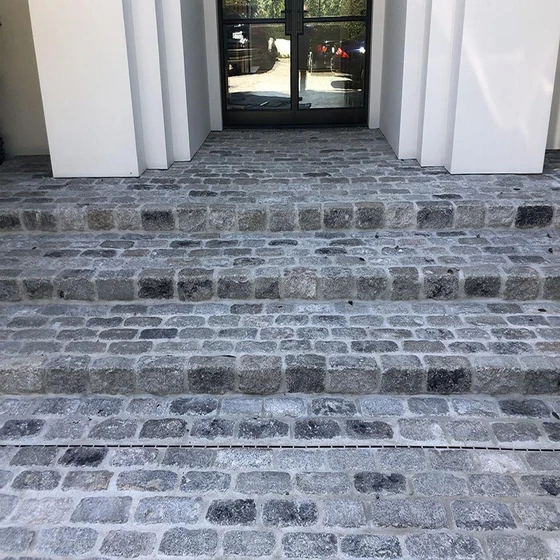 cobblestone-grey-granite-2.webp