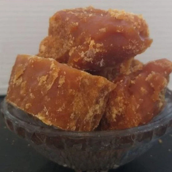 sugarcane-organic-jaggerys-2.webp