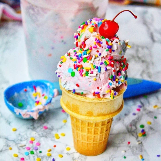 bubble-gum-ice-cream-2.webp