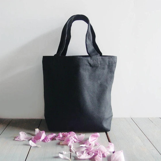 black-linging-jute-bag-2.webp