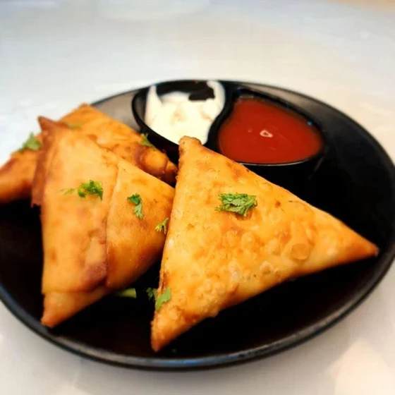 cocktail-frozen-samosa-2.webp