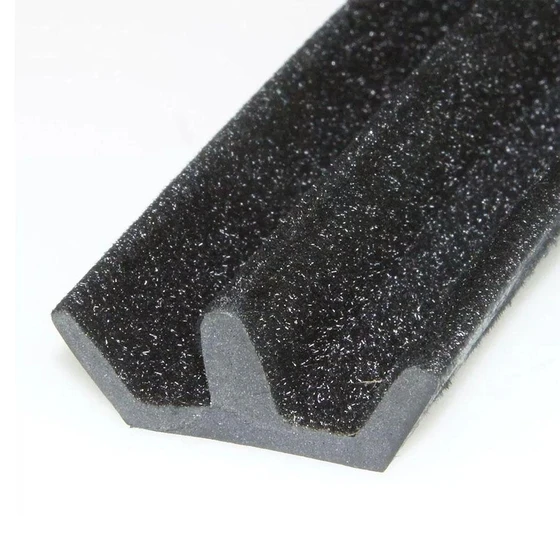black-rubber-flocked-channel-2.webp