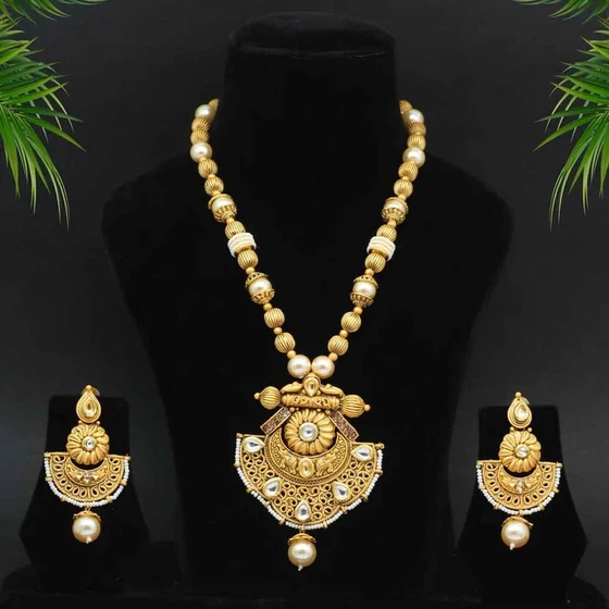 artificial-gold-jewellery-set-2.webp