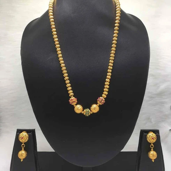 designer-gold-necklace-2.webp