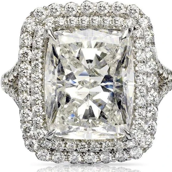 cubic-zirconia-ring-2.webp