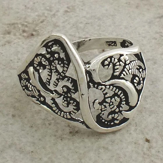 exotic-sterling-silver-ring-1.webp