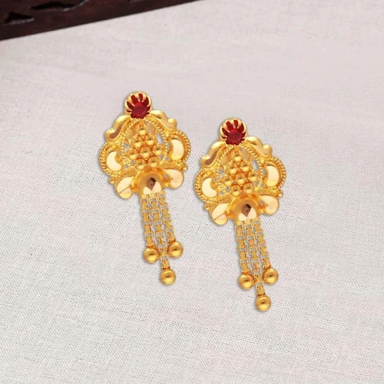 women-gold-earring-2.webp