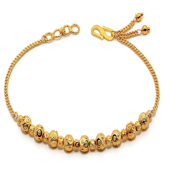 modern-artificial-bracelet-2.webp