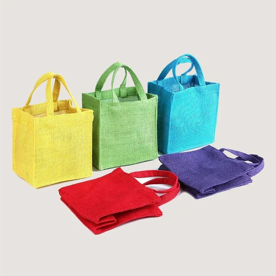 gift-jute-bag-2.webp