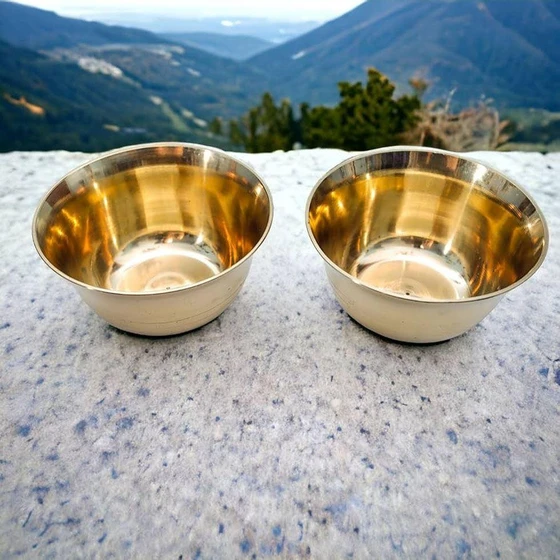 golden-brass-bowl-2.webp