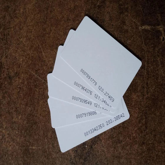 rectangular-proximity-card-2.webp