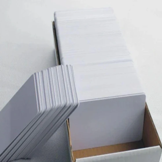 plain-id-cards-2.webp