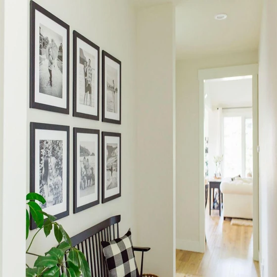 black-photo-frames-2.webp