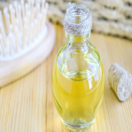 natural-hair-oil-2.webp