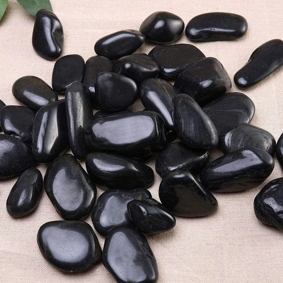 black-pebble-stone-2-1.webp