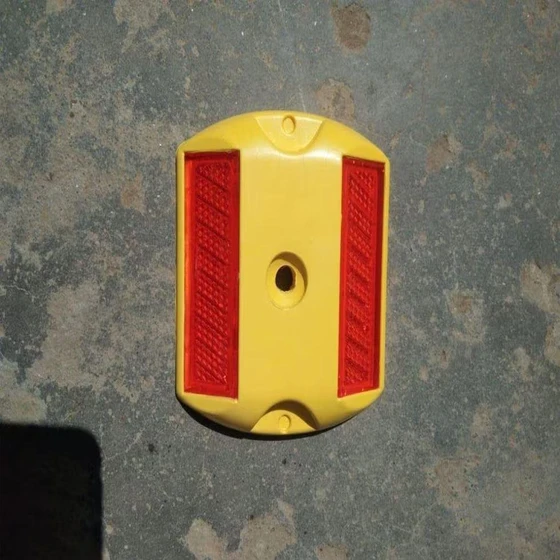 safety-abs-road-stud-2.webp