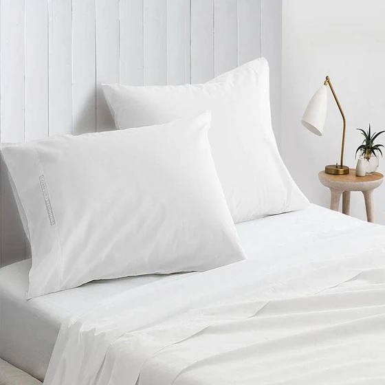 cotton-white-pillow-covers-2.webp