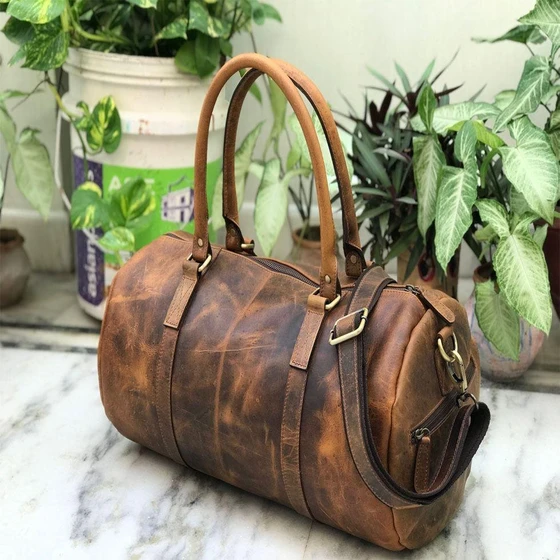 leather-gym-bag-2.webp
