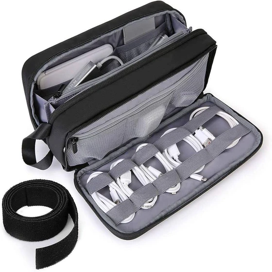 accessory-travel-bag-1.webp