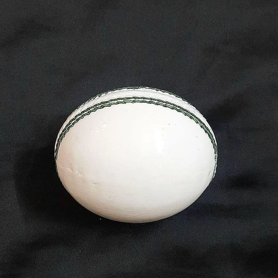 tournament-white-ball-2.webp