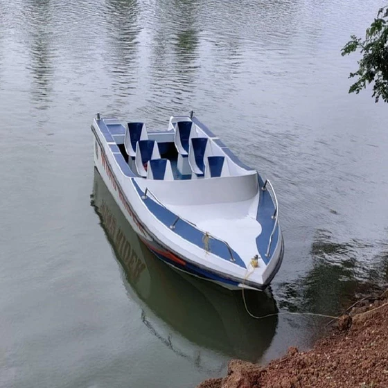petrol-speed-boat-2.webp