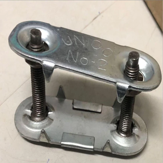belt-fasteners-2.webp