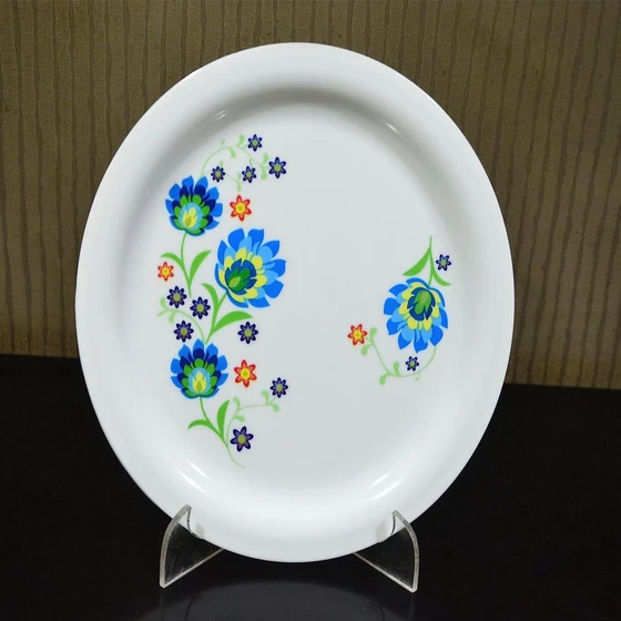 print-plastic-plates-2.webp