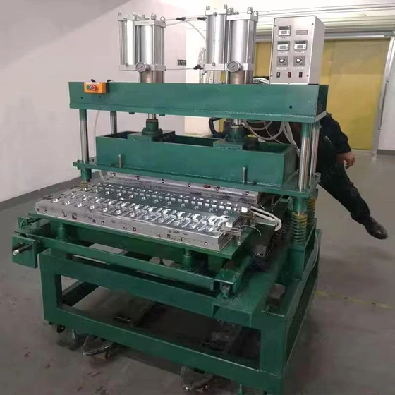 making-spoon-machine-2.webp