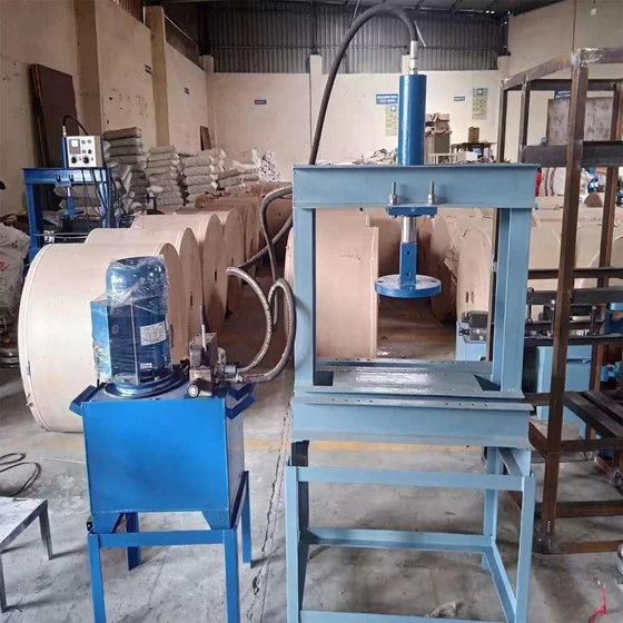 paper-plate-cutting-machine-2.webp