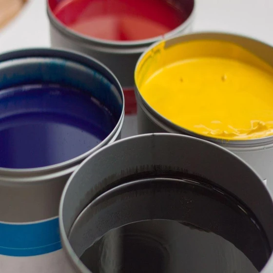 emulsion-plastic-paint-2.webp