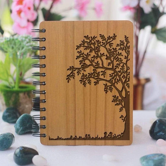 wooden-cover-paper-notebook-1.webp