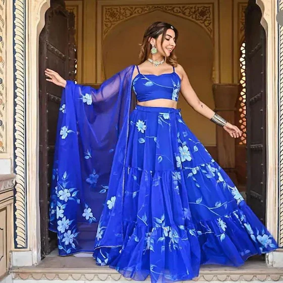 painted-chaniya-choli-2.webp