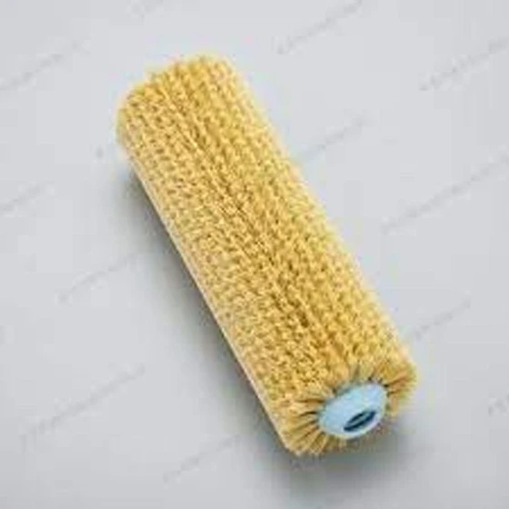 plastic-comber-brush-2.webp