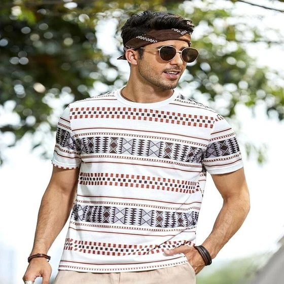 men-t-shirt-2.webp