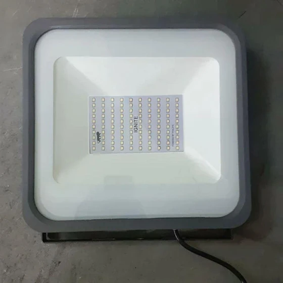 200w-flood-lights-2.webp