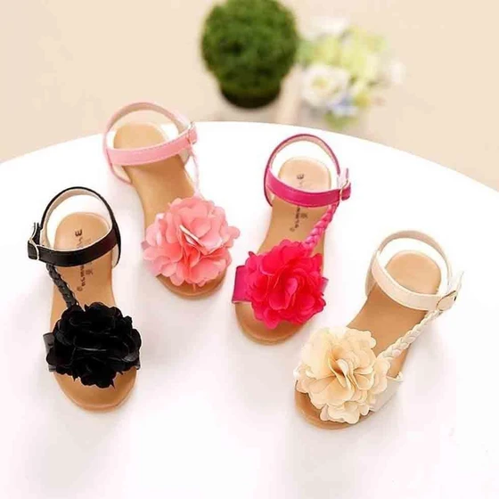 girls-sandals5.webp