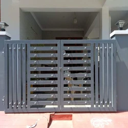 Iron Sliding Gate, Move smoothly designated path