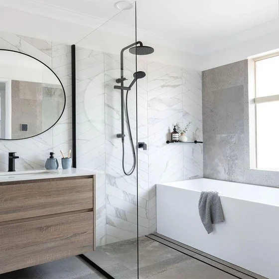 white-shower-room-2.webp