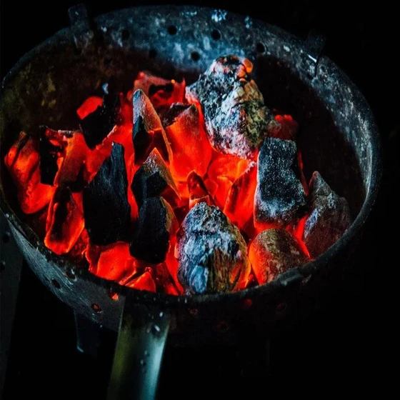 cooking-wood-charcoal-2.webp