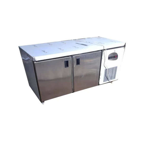 steel-counter-refrigerator-2.webp