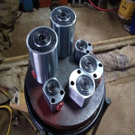 jacks-remote-control-hydraulic-2.webp