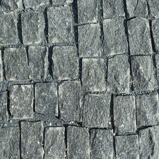 rough-stone-cobbles-2.webp
