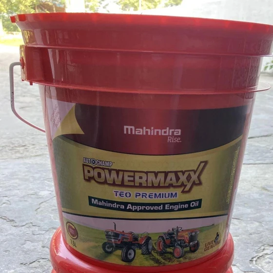 tractor-engine-oils-2.webp