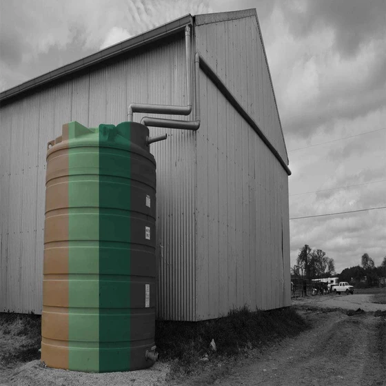 tank-plastic-water-1.webp