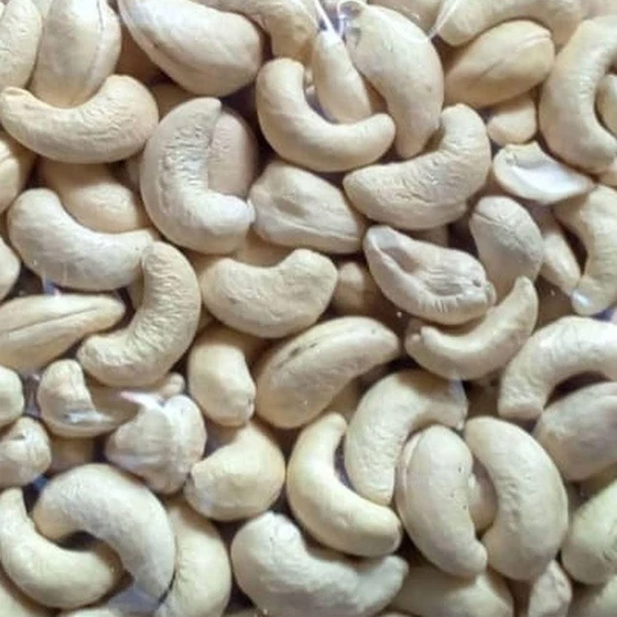 natural-and-healthy-cashew-nuts-2.webp