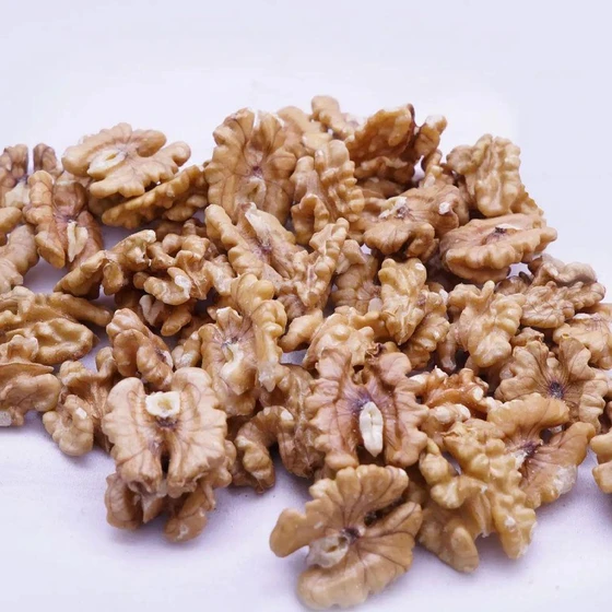 chilean-walnut-kernels-2.webp