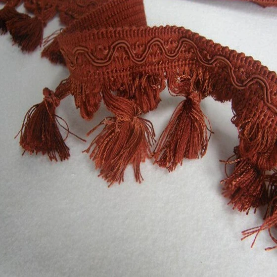 yarn-tassel-fringe-2.webp