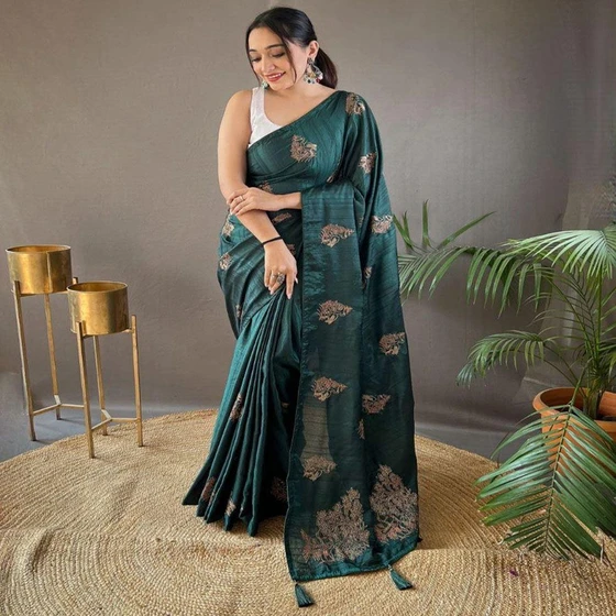 designer-embroidery-saree-2.webp