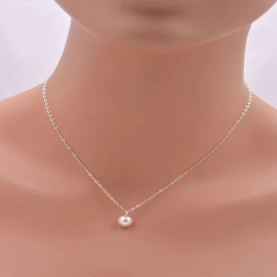 silver-pearl-necklaces-2.webp